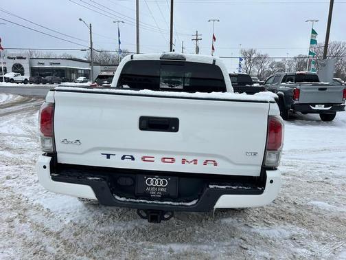 2018 Toyota Tacoma SR