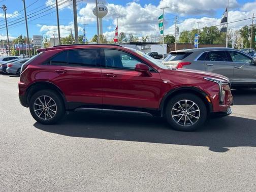 2024 Cadillac XT4 Sport