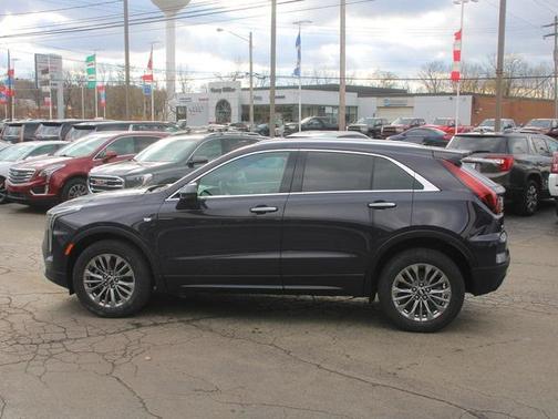 2025 Cadillac XT4 Premium Luxury