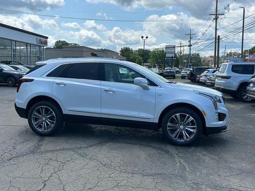 2025 Cadillac XT5 Premium Luxury
