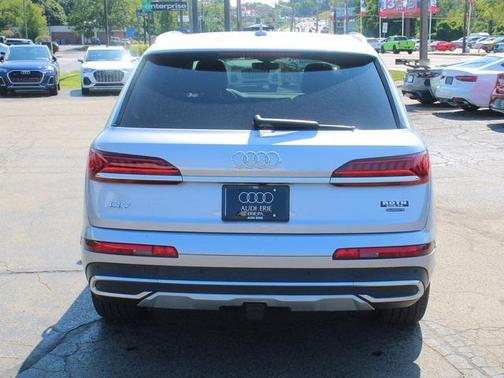2021 Audi Q7 55 Premium Plus