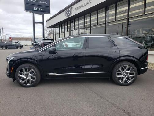 2026 Cadillac OPTIQ Luxury