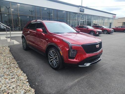 2024 Cadillac XT4 Sport