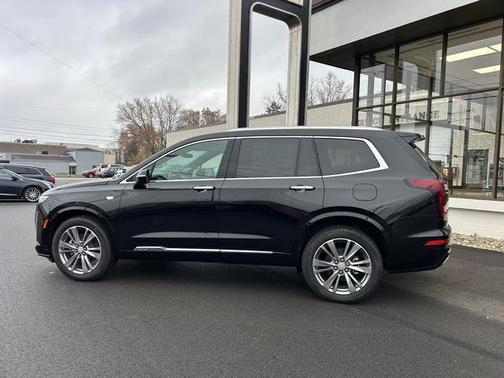 2025 Cadillac XT6 Premium Luxury AWD