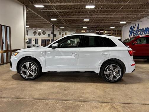 2025 Audi Q5 45 S line Premium