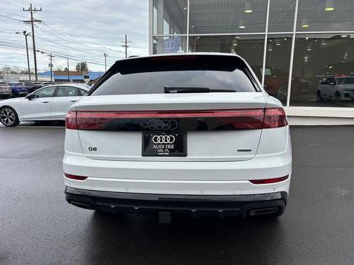 Glacier White Metallic 2026 Audi Q8 55 Premium Plus