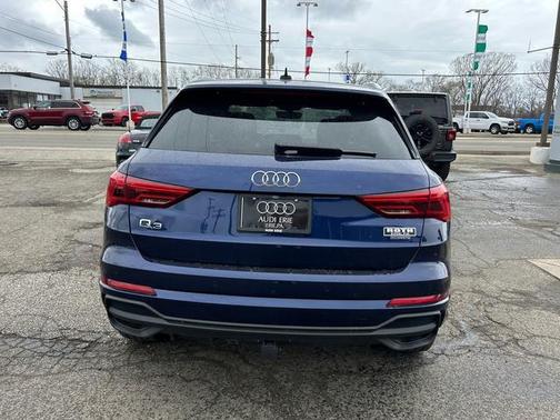 2024 Audi Q3 Premium 45 TFSI S line quattro Tiptronic
