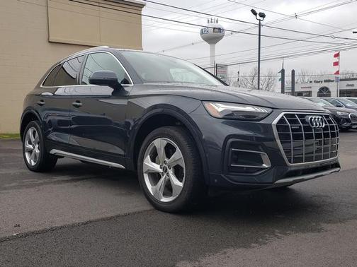Gray Metallic 2021 Audi Q5 45 Prestige