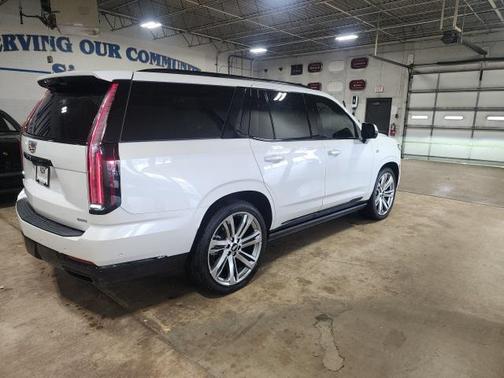 2025 Cadillac Escalade Sport