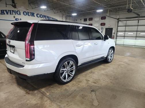 2025 Cadillac Escalade Sport