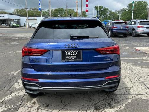 2025 Audi Q3 Premium 45 TFSI S line quattro Tiptronic