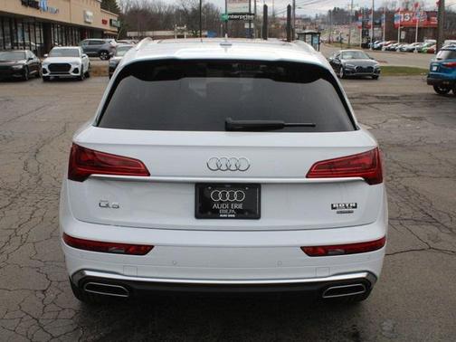 2024 Audi Q5 45 S line Premium