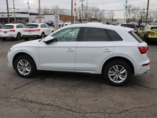 2024 Audi Q5 45 S line Premium