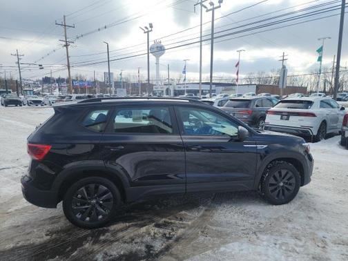 2022 Volkswagen Taos S