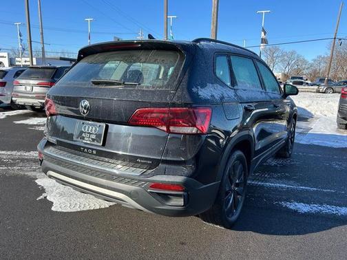 2022 Volkswagen Taos S