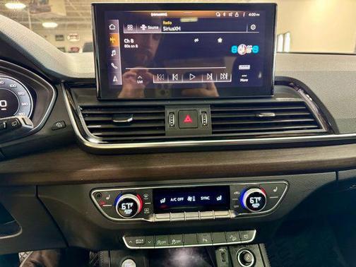 2023 Audi Q5 45 S line Premium Plus