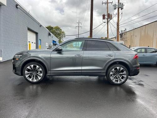 2026 Audi Q8 55 Premium Plus