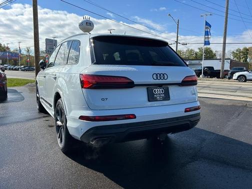 2026 Audi Q7 55 Premium Plus