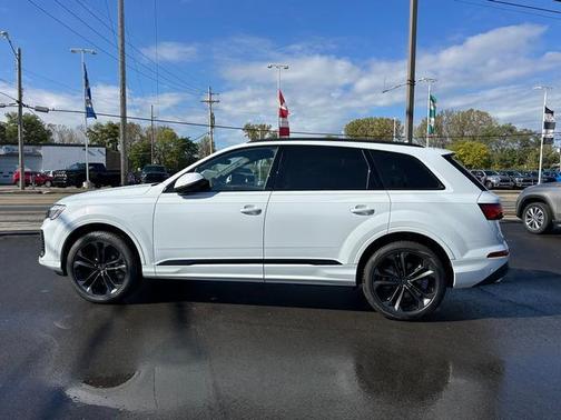 2026 Audi Q7 55 Premium Plus