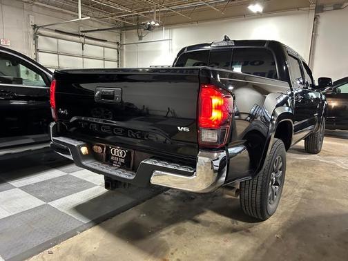 2022 Toyota Tacoma SR