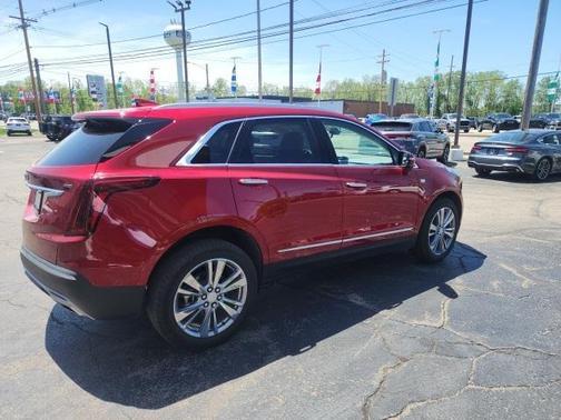 2024 Cadillac XT5 Premium Luxury