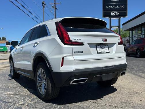 2024 Cadillac XT4 Premium Luxury