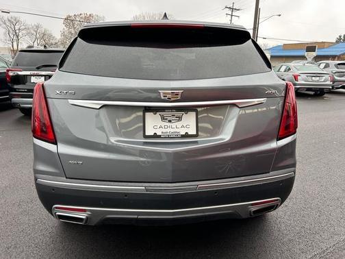 2021 Cadillac XT5 Premium Luxury