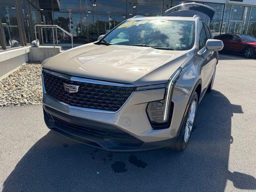 Latte Metallic 2024 Cadillac XT4 Luxury