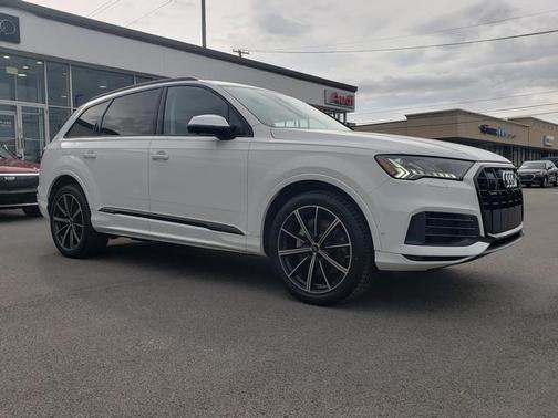 2023 Audi Q7 55 Prestige