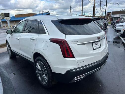 2025 Cadillac XT5 Premium Luxury
