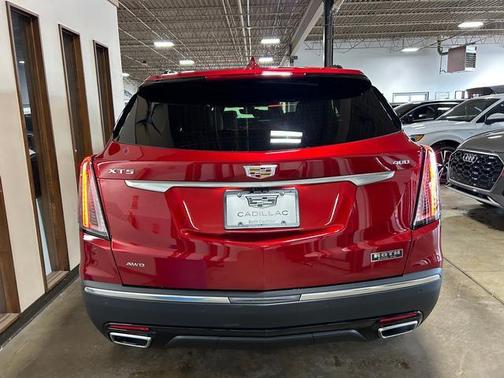 2025 Cadillac XT5 Sport