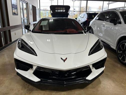 2025 Chevrolet Corvette Stingray w/3LT