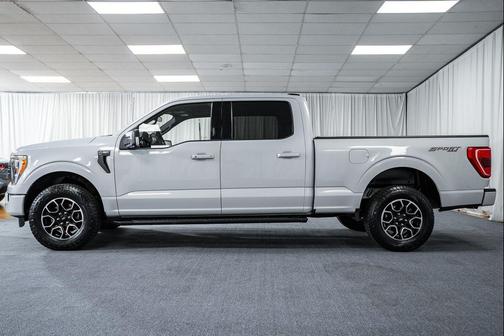 SPACE WHITE METALLIC 2022 Ford F-150 XLT