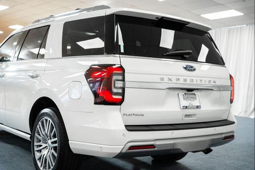 2022 Ford Expedition Platinum