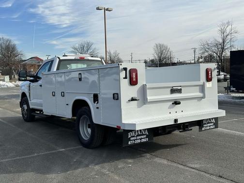 OXFORD WHITE 2024 Ford F-350 XL