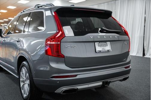 2019 Volvo XC90 T6 Momentum