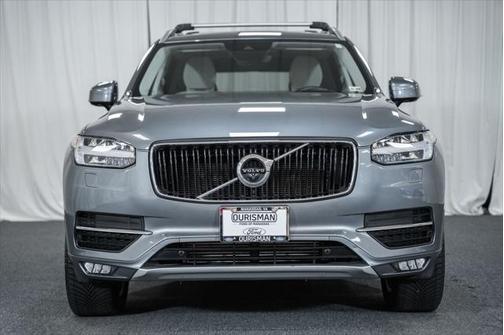 2019 Volvo XC90 T6 Momentum
