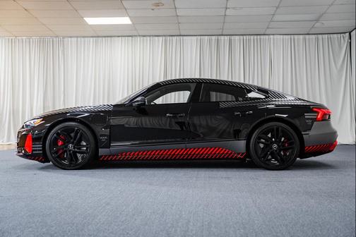 2023 Audi RS e-tron GT quattro