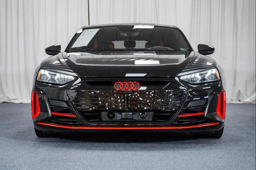 2023 Audi RS e-tron GT quattro