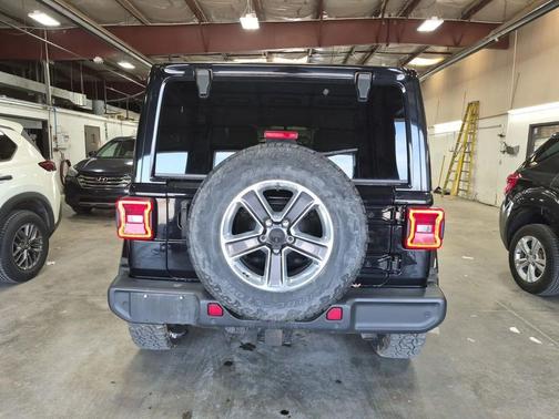 Black 2021 Jeep Wrangler Unlimited Sahara
