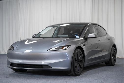 2025 Tesla Model 3 Long Range