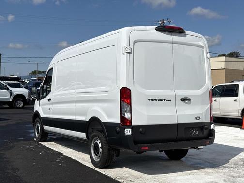OXFORD WHITE 2026 Ford Transit-250 Base