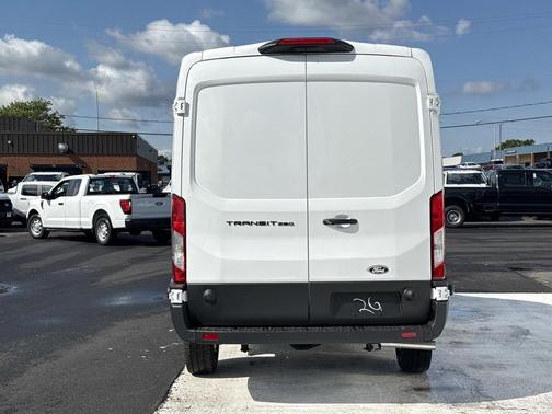 OXFORD WHITE 2026 Ford Transit-250 Base