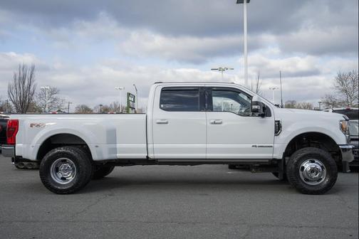 2022 Ford F-350 Lariat