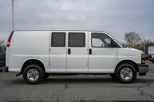2024 GMC Savana 2500 Work Van