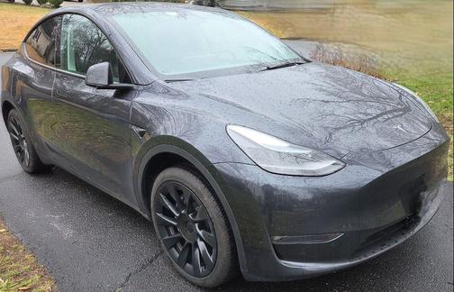 2024 Tesla Model Y Long Range Dual Motor All-Wheel Drive