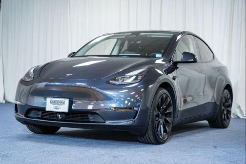 2024 Tesla Model Y Long Range Dual Motor All-Wheel Drive