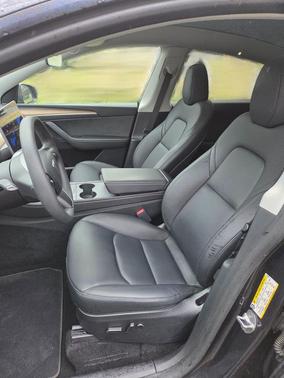 2024 Tesla Model Y Long Range Dual Motor All-Wheel Drive