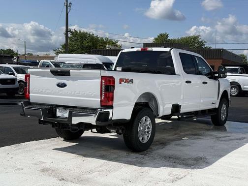 OXFORD WHITE 2026 Ford F-350 XLT