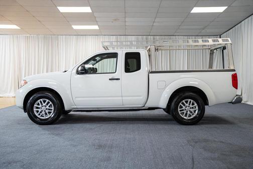 Glacier White 2021 Nissan Frontier SV